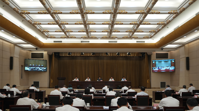 施小琳在全省防汛抗旱、地灾防治、河湖长制推进工作视频会议上强调压实落细责任举措筑牢防灾减灾防线全力维护人民群众生命财产安全和社会大局稳定